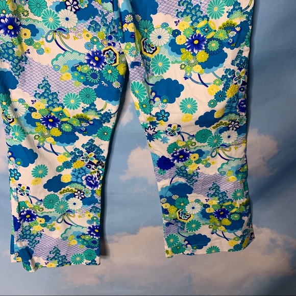 The Attic- Floral Print White Capri size 9 - Picture 6 of 9